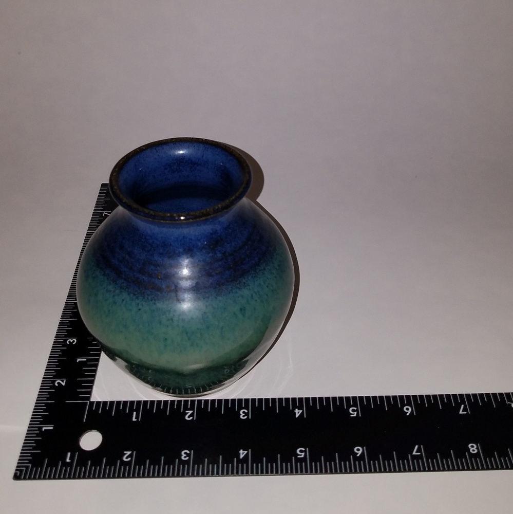 Pottery - Picture 4 of 4